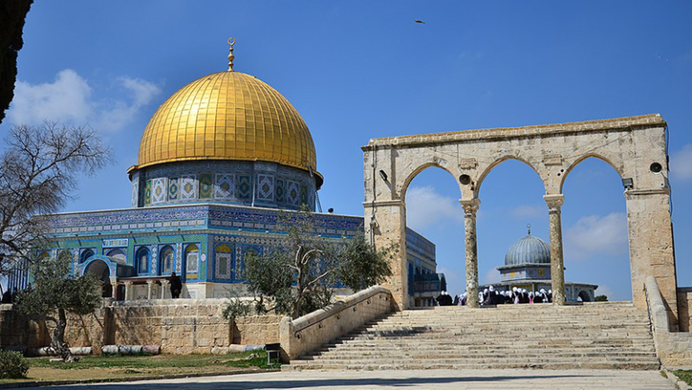 Return flights & 7 nights stay in israel, jerusalem. Includes breakfast & transfers.